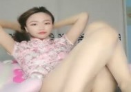 骚/女18JAV新片！【丝袜控】肉丝高跟鞋跳蛋塞逼自[zi]慰，跑步机上扭动屁股拉扯跳蛋，很是诱惑喜欢不要错过